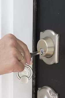 Unlocking deadbolt lock